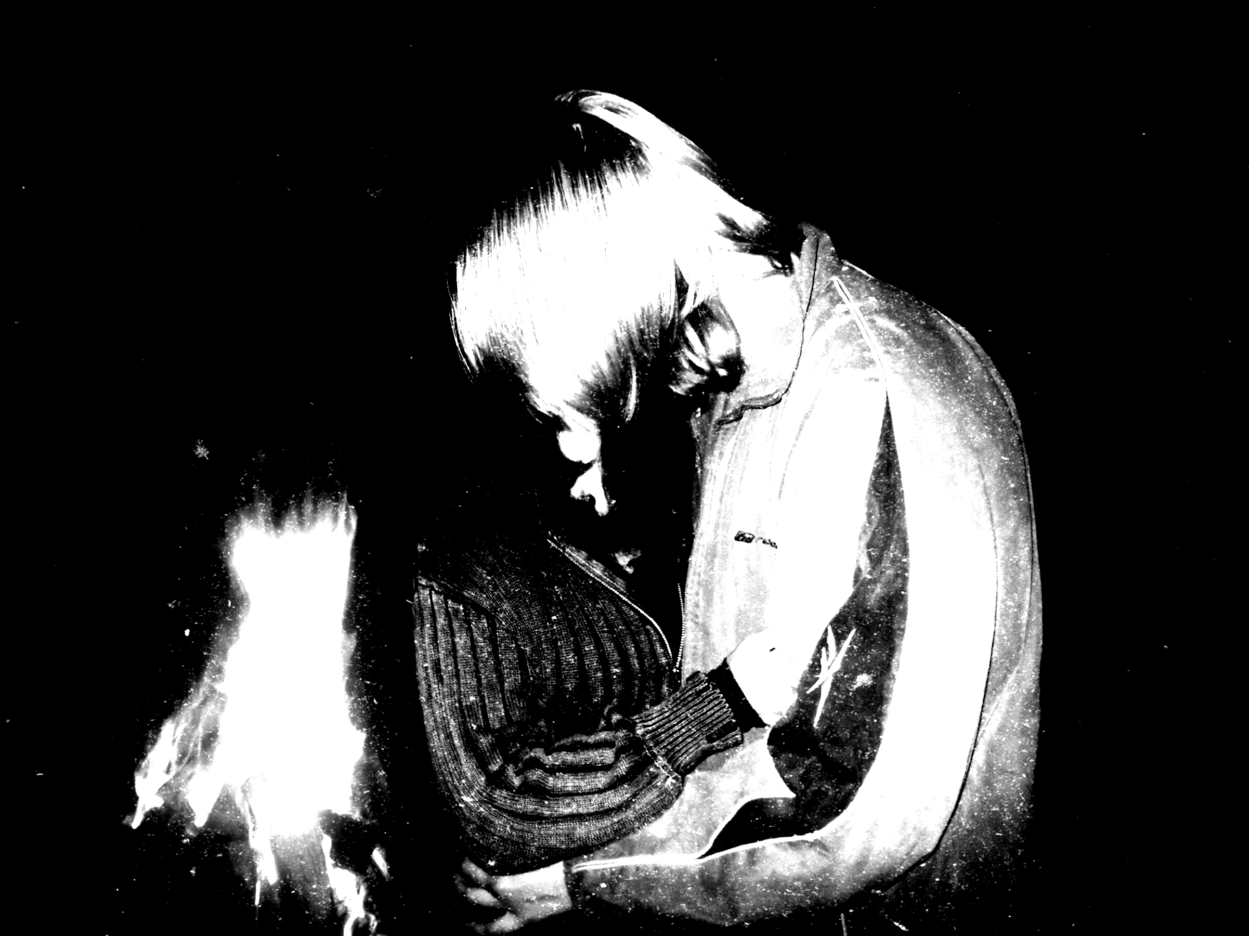 V